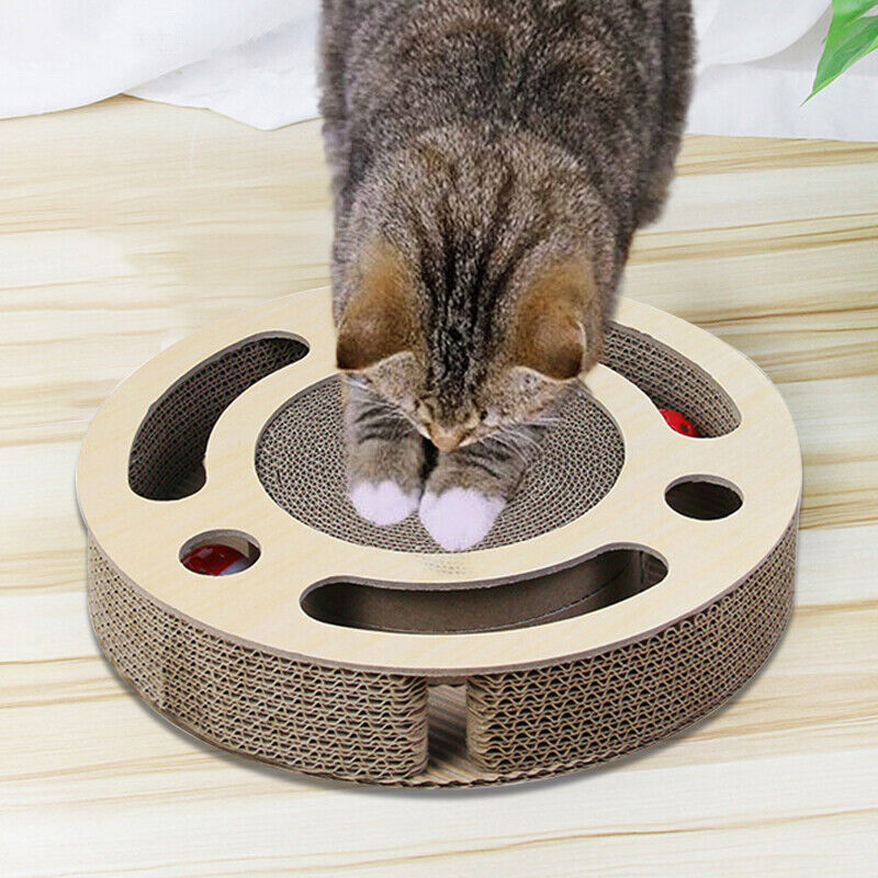 🐾 Jucărie 3-în-1 pentru Pisici – Cu Zonă de Ascuțit Ghearele, Minge cu Clopoțel și Design Rotund